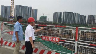 中景管理公司領導慰問一線項目監(jiān)理員工